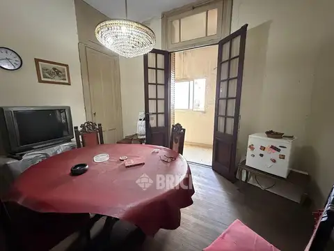 Depto Tipo Casa en Venta 75 años
