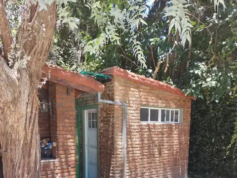 Casa en venta - 4 Dormitorios 2 Baños - Cochera - 2.038Mts2 - Tortuguitas