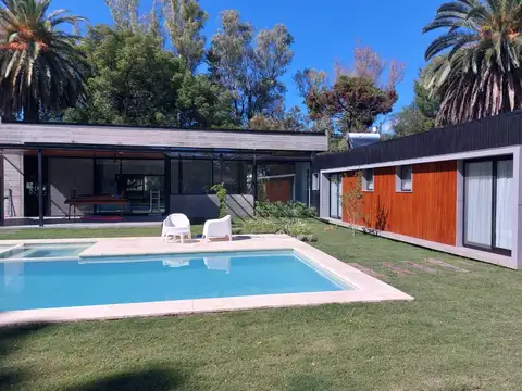 Casa en Venta en Ituzaingó, USD 580.000