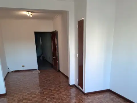 AV. INDEPEDENCIA 3300, Piso 4•