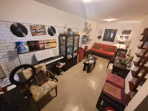 Depto Tipo Casa en Venta con 1 cocheras