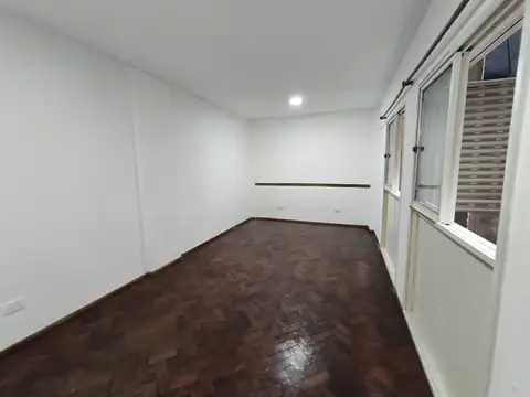 ALQUILER monoambiente amplio en Rosario Centro