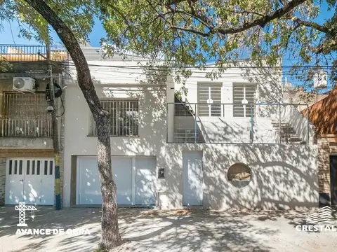 Venta / permuta - Casa 3 dormitorios con terraza, quincho y cochera - Pichincha, Rosario.