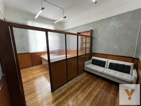 Oficina en Venta al Este