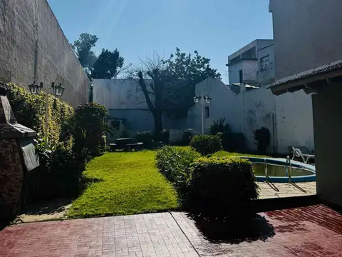 Teniente Espora 8900