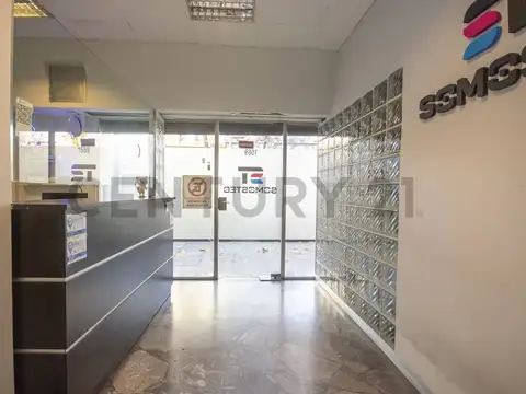 Oficina en Venta con 5 cocheras
