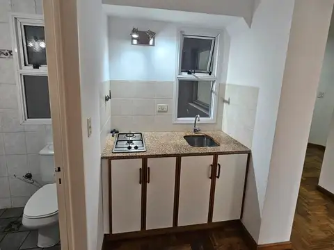 Oficina 3 ambientes con 1 baño