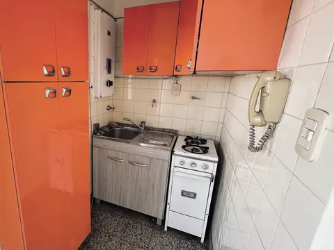 Departamento en Venta en Parque Chacabuco, USD 52.000