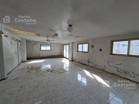 Depto Tipo Casa en Venta 50 años
