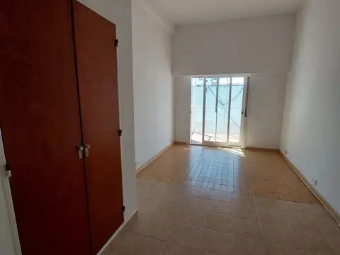 M Ugarte 2100, Piso 8