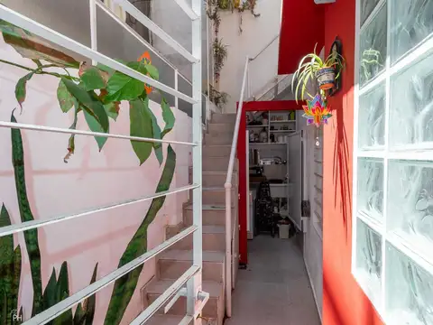Depto Tipo Casa en Venta 40 años