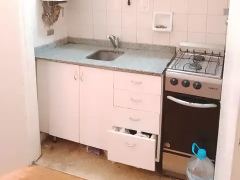 Esmeralda 500, Piso 4