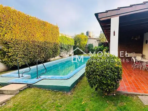 Casa Chalet  en Venta en Martin Coronado, Tres de Febrero, G.B.A. Zona Oeste