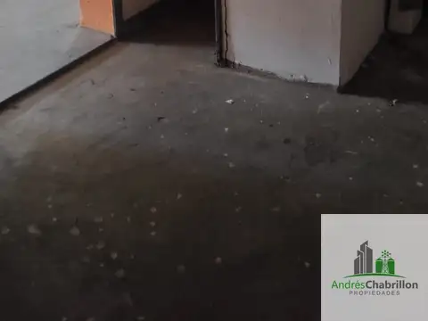 Local comercial en alquiler sobre Av. San Lorenzo Oeste