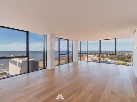 PENTHOUSE EN VENTA DE 3 DORMITORIOS EN CARRASCO