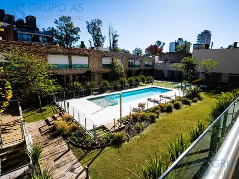 Hermoso departamento de 3 dormitorios con gran balcón terraza.