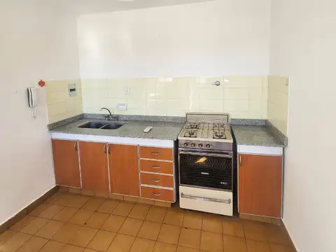 Departamento en Alquiler en General Pico, $ 550.000