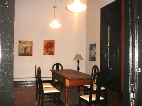 CASA ANTIGUA USO COMERCIAL - ALQUILER