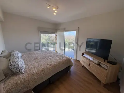 Avenida Santa Maria de las Conchas 5200, Piso 1