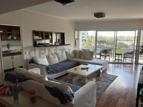 VENTA DEPARTAMENTO 4 AMBIENTES MARINAS GOLF TIGRE CON AMARRA INCLUIDA