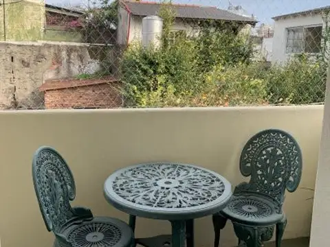 Caballito, Nicasio Oroño 600, 4 amb, 75m2, us 1,000 + servicios.  (Alq min 3 meses)