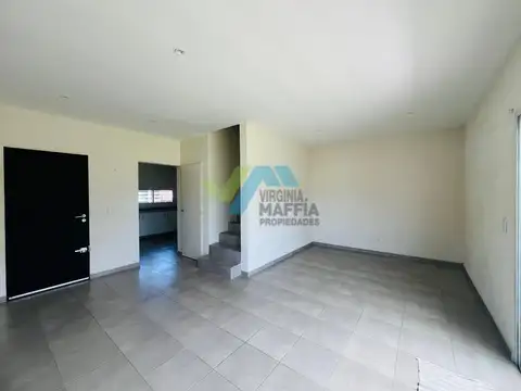 Casa en Alquiler en Del Viso, USD 700