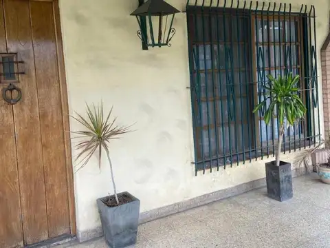 Casa en Venta en González Catan, USD 180.000