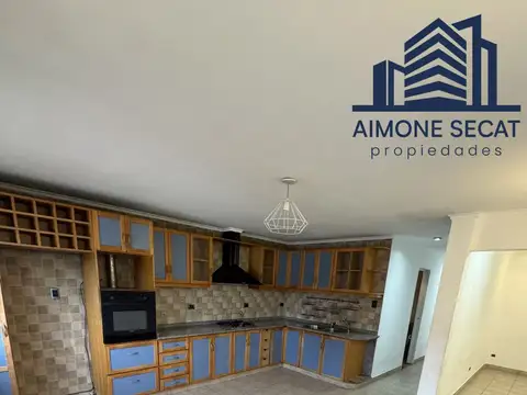 Depto Tipo Casa en Alquiler en Villa Ballester, $ 900.000