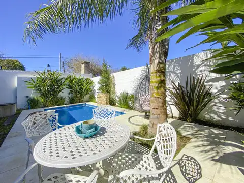 Casa en Venta en Granadero Baigorria, USD 320.000