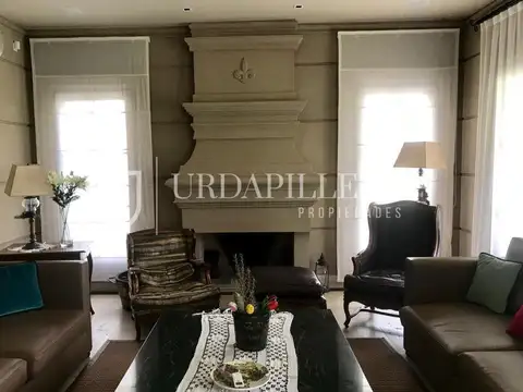 Casa en Venta con renta  el Tono, Pilará - URDAPILLETA PROPIEDADES