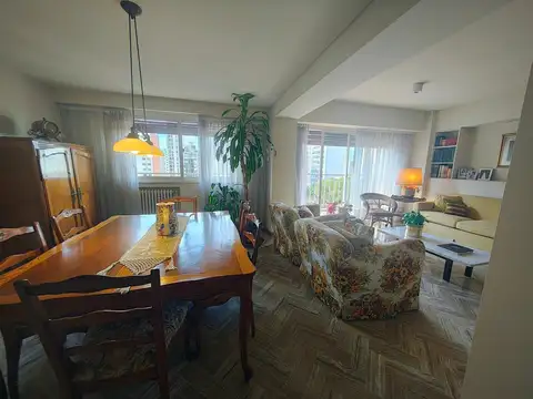 Departamento 4 ambientes con 2 baños