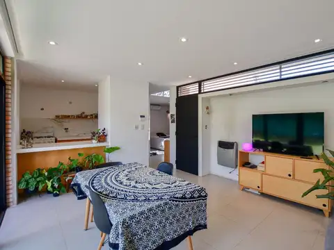 Casa 2 ambientes con 1 baño