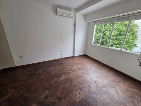 avenida pellegrini 100