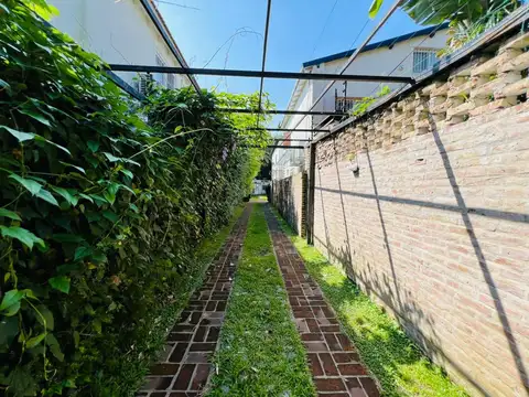 Depto Tipo Casa en Alquiler de 4 ambientes