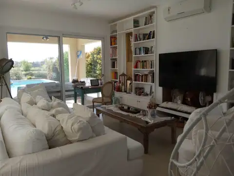 Casa en Venta en San Isidro Labrador, USD 700.000