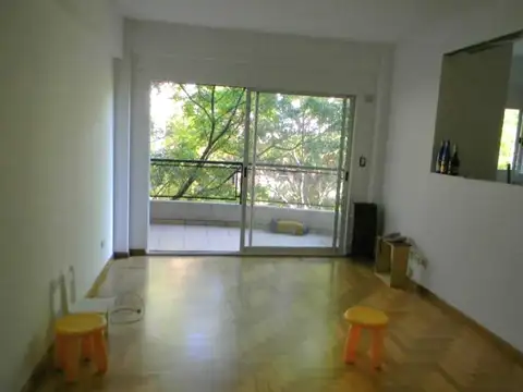 Departamento en Venta en San Isidro Vías / Rolon, USD 150.000