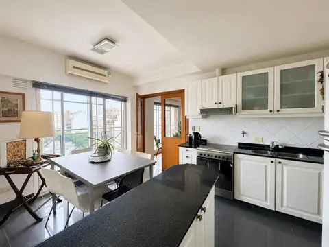 Departamento 4 ambientes con 2 baños