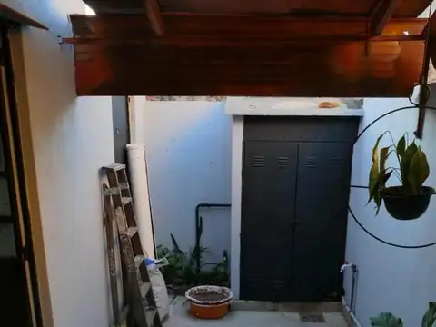 Depto Tipo Casa en Venta en Ramos Mejia Sur, USD 69.000