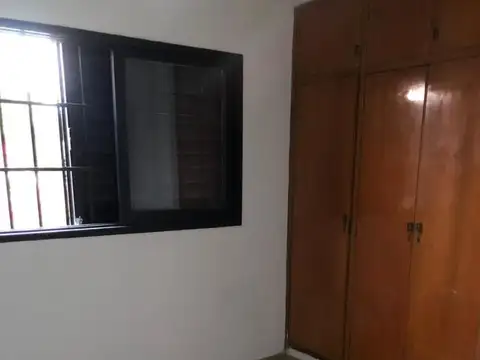 SE VENDE Casa 2 Dorm con Patio