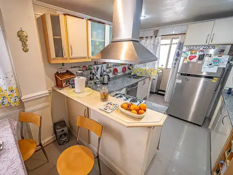 VENTA DEPARTAMENTO 4 AMBIENTES CABALLITO COCHERA