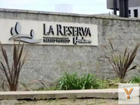Terreno en Venta 30  mts Fondo
