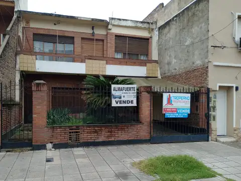 Venta Casa Multifamiliar A Mts De Av. Gral Paz