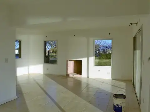 Casa 5 ambientes con 3 baños