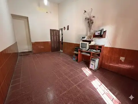 VENTA Casa 3 Dormitorios sobre Necochea La Banda