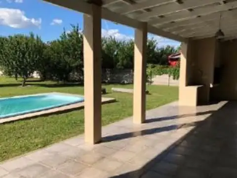 Casa 4 ambientes con 1 baño