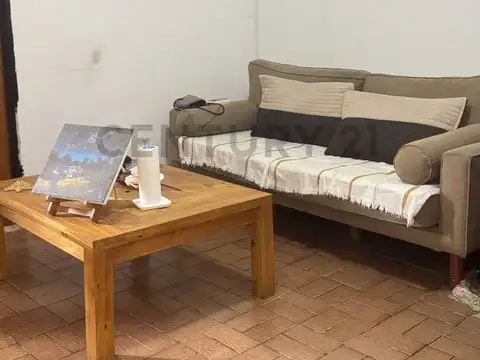 57 entre 133 y 134 PH 1 DORMITORIO EN VENTA LOS HORNOS