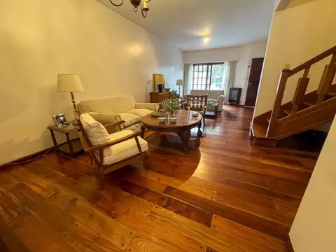 Triplex en Venta 5 ambientes en Olivos