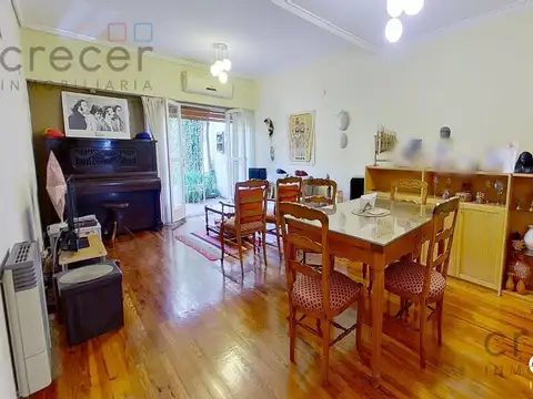 Depto Tipo Casa en Venta de 5 ambientes