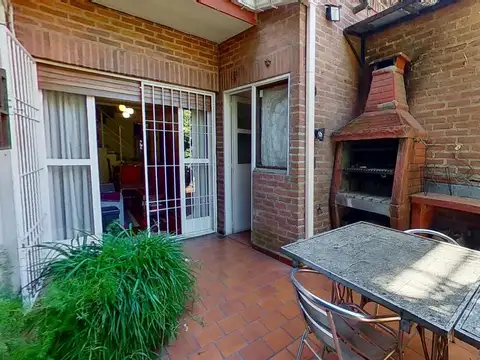 Depto Tipo Casa en Venta 28 años