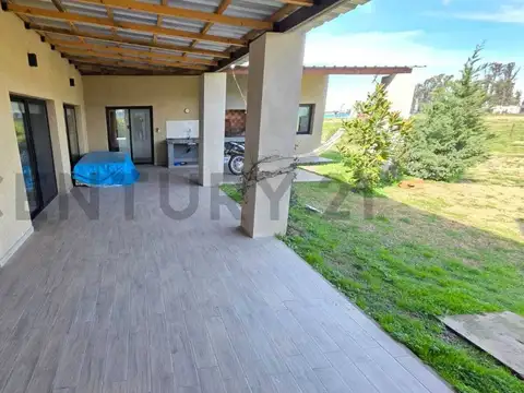 Casa en Venta en Los Tres Pinos, USD 150.000
